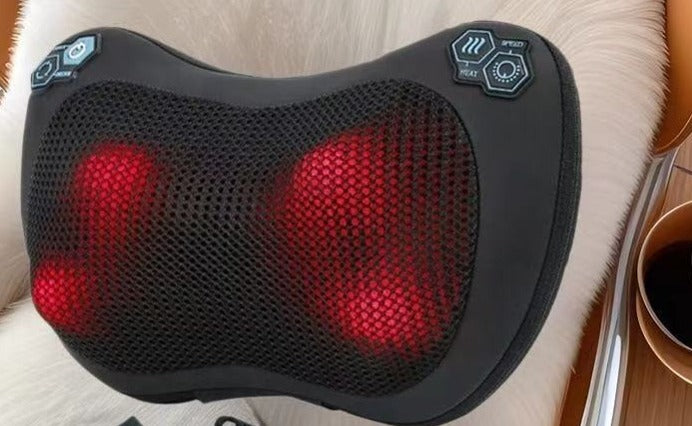 Cojín masajeador shiatsu con calor colocado en el asiento del coche